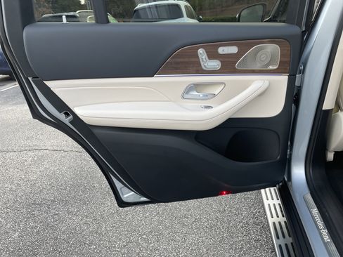 New 2026 Mercedes-Benz GLS 450 4MATIC image 36