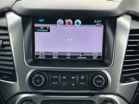 Used 2015 Chevrolet Suburban LT w/ Luxury Package image 31