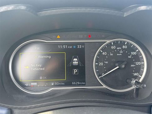 Used 2024 Nissan Versa SV w/ Trunk Package image 22