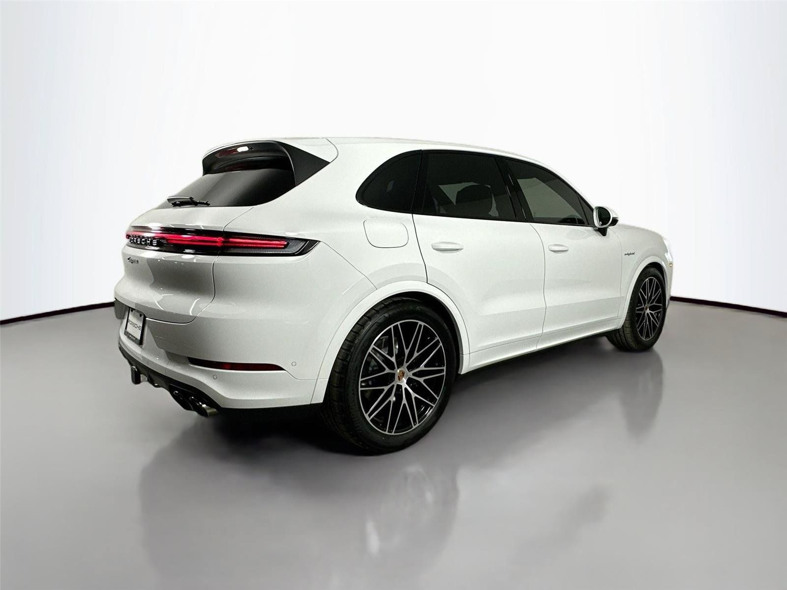 Certified 2026 Porsche Cayenne Coupe AWD/4WD image 7