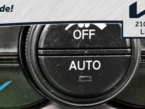 Used 2022 Dodge Challenger R/T w/ Plus Package image 7