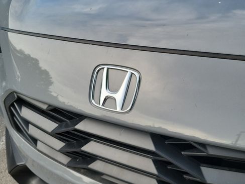 Used 2025 Honda HR-V Sport image 6