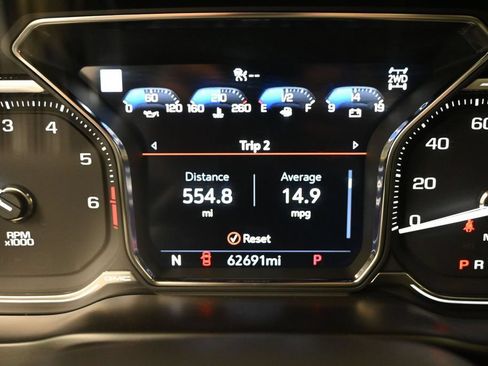 Used 2020 GMC Sierra 1500 AT4 w/ Off-Road Performance Package AWD/4WD image 6
