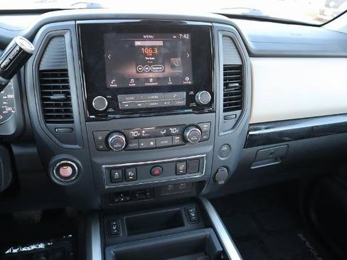 Certified 2024 Nissan Titan SV w/ SV Convenience Package image 19