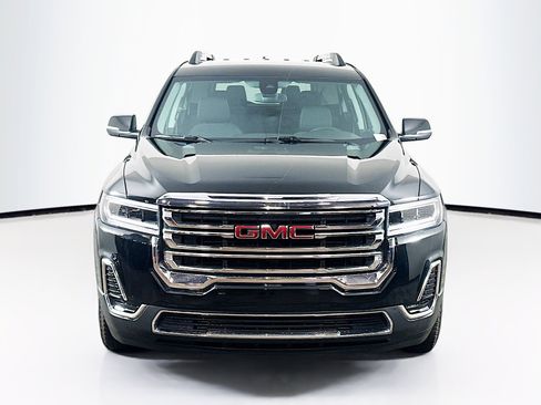 Used 2023 GMC Acadia SLE w/ Driver Convenience Package image 2