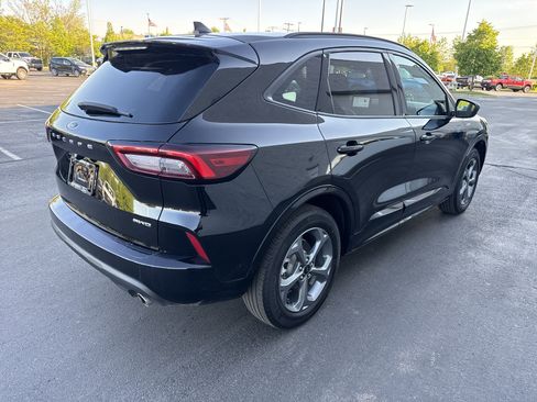 Used 2023 Ford Escape ST-Line AWD/4WD image 9