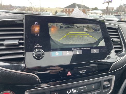 Used 2022 Honda Pilot Touring image 14