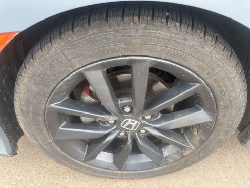 Used 2021 Honda Civic EX image 9