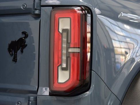 Used 2023 Ford Bronco Wildtrak image 21