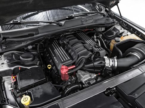 Used 2019 Dodge Challenger R/T Scat Pack w/ Dynamics Package RWD image 46