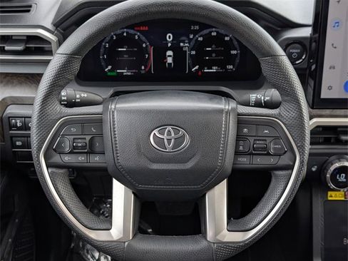 Used 2024 Toyota Tacoma Limited image 30