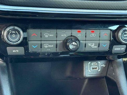 Certified 2025 Jeep Compass Trailhawk AWD/4WD image 28