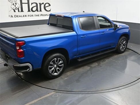 Used 2022 Chevrolet Silverado 1500 LT image 39