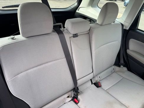 Used 2018 Subaru Forester 2.5i Premium w/ All-Weather Package image 32