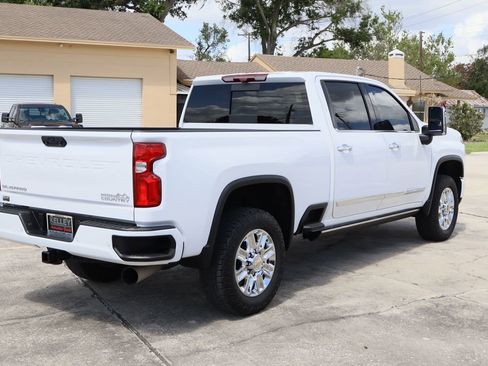 Certified 2024 Chevrolet Silverado 2500 High Country w/ Technology Package AWD/4WD image 9