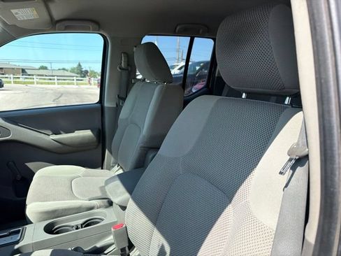 Used 2012 Nissan Frontier S AWD/4WD image 13