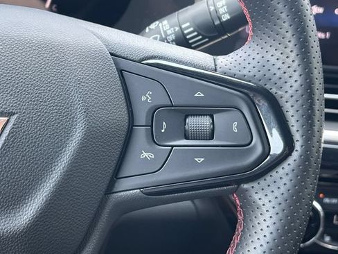Used 2025 Chevrolet Trax RS w/ Driver Confidence Package FWD image 26
