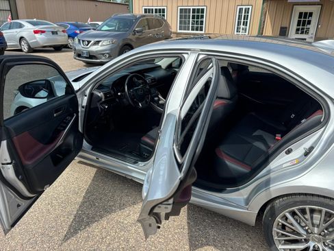Used 2017 Lexus IS 200t RWD image 9
