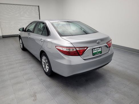 Used 2017 Toyota Camry LE FWD image 5