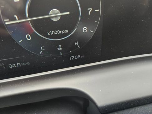 Used 2025 Kia Seltos EX image 3