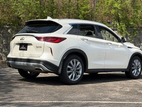 Used 2022 INFINITI QX50 Luxe AWD/4WD image 5
