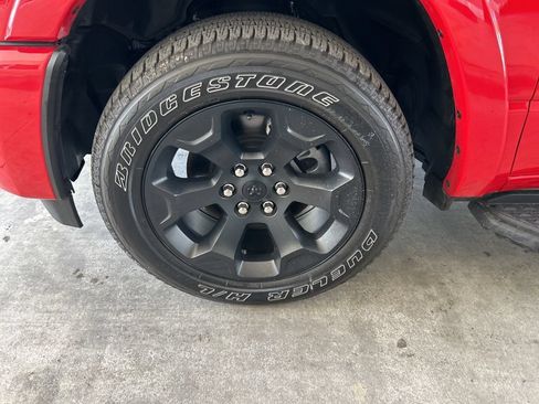 Used 2025 RAM 1500 Big Horn AWD/4WD image 15