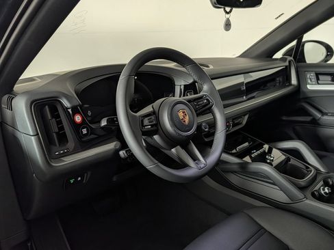 New 2026 Porsche Cayenne Coupe AWD/4WD image 4