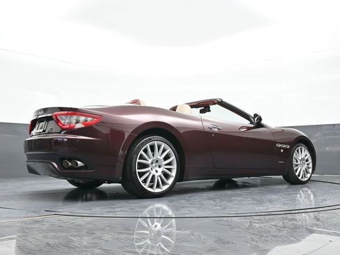 Used 2015 Maserati GranTurismo Convertible image 52