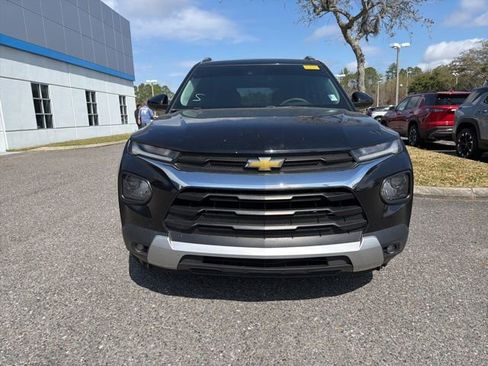Used 2022 Chevrolet TrailBlazer LT w/ Convenience Package image 2