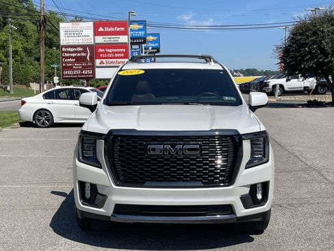 Used 2023 GMC Yukon Denali Ultimate AWD/4WD image 8