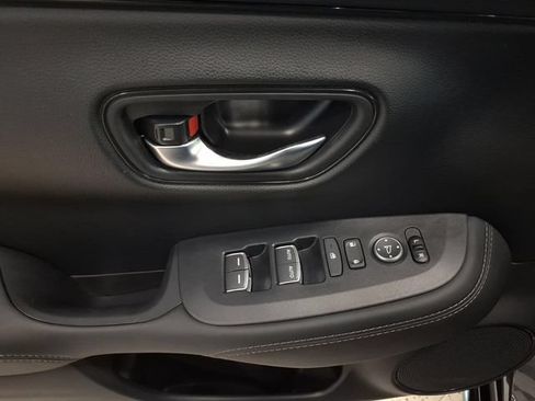 Certified 2026 Honda HR-V EX-L image 13