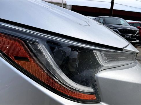 Used 2020 Toyota Corolla L image 25