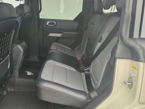 Used 2022 Ford Bronco Everglades image 26