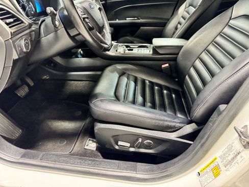 Used 2019 Ford Fusion SEL FWD image 15