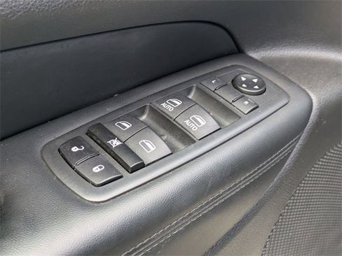 Used 2020 Jeep Grand Cherokee Altitude image 10