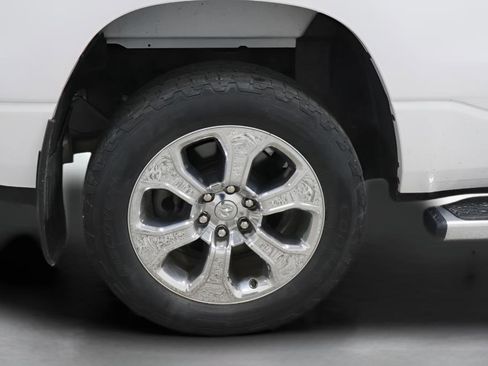 Used 2021 RAM 1500 Big Horn AWD/4WD image 36