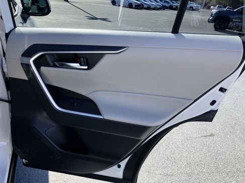 Certified 2025 Toyota RAV4 XLE image 29