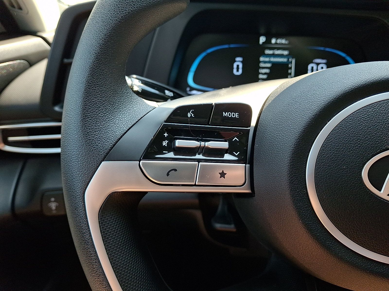Certified 2026 Hyundai Elantra SE FWD image 21