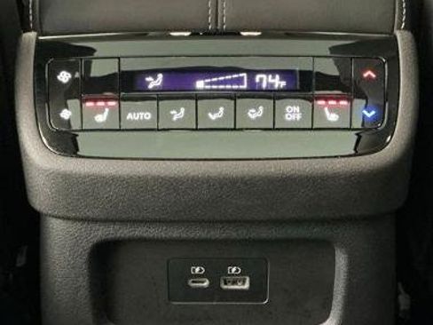 Certified 2025 INFINITI QX60 Luxe FWD image 19