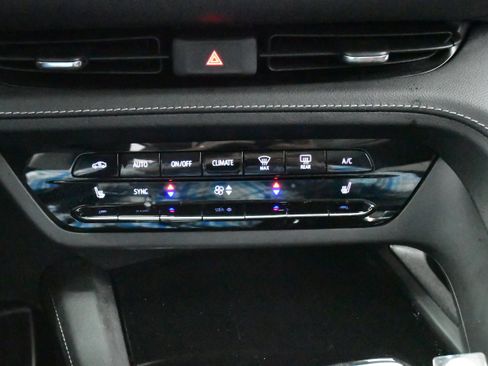 Used 2023 Buick Envision Essence w/ Sport Touring Package image 66