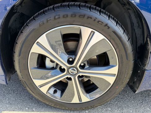 Used 2018 Nissan Leaf SV w/ Protection Package FWD image 50