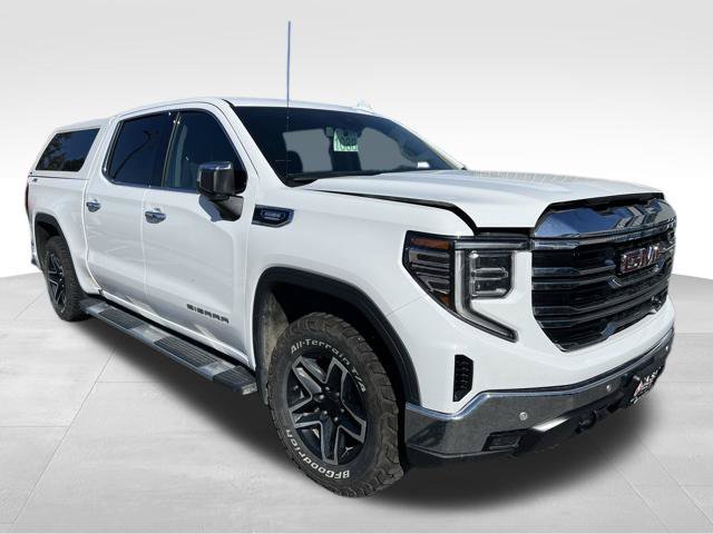 Used 2025 GMC Sierra 1500 SLT w/ SLT Premium Plus Package AWD/4WD image 3