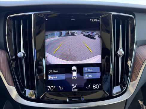 Certified 2022 Volvo S60 B5 Momentum w/ Premium Package image 21