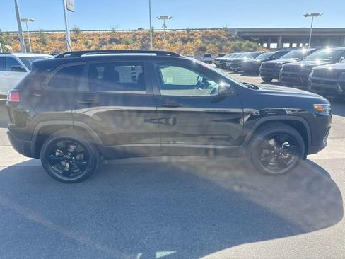 Certified 2021 Jeep Cherokee Latitude Plus AWD/4WD image 7