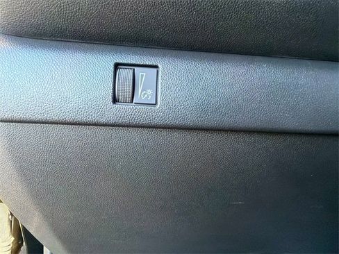 Used 2025 Chevrolet Colorado W/T w/ WT Custom Package image 30