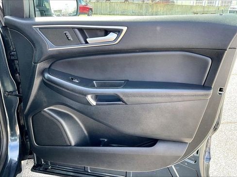 Used 2024 Ford Edge SEL w/ Convenience Package image 12