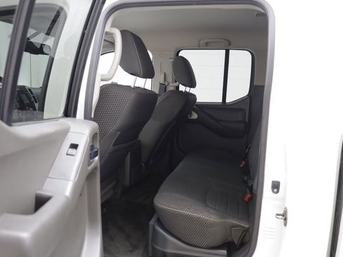Used 2016 Nissan Frontier PRO-4X AWD/4WD image 15