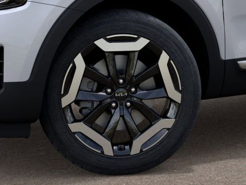 New 2025 Kia Telluride S image 9