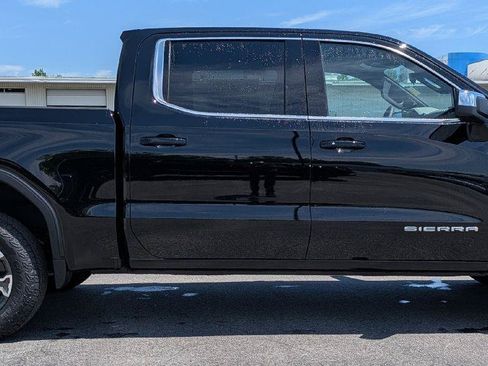 New 2026 GMC Sierra 1500 SLE w/ X31 Off-Road Package AWD/4WD image 5