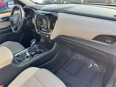 Certified 2022 Chevrolet Traverse LS image 5